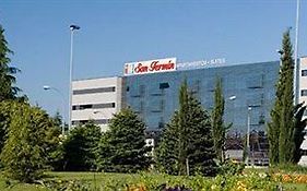 Aparthotel AH San Fermín Pamplona Villava Exterior photo
